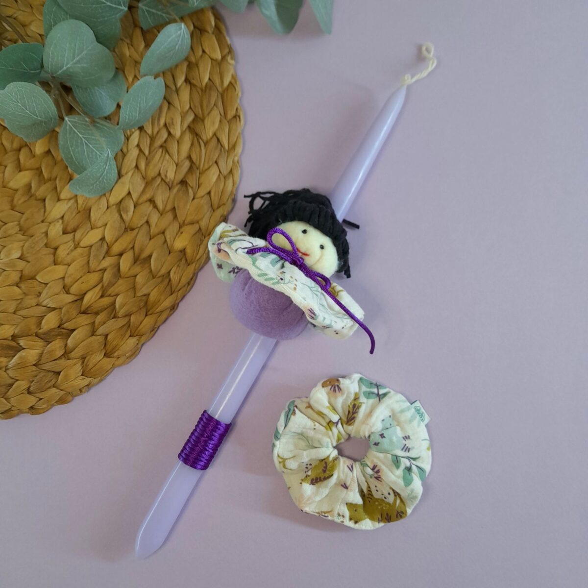 Πασχαλινή λαμπάδα με mini scrunchie "Baby animals"